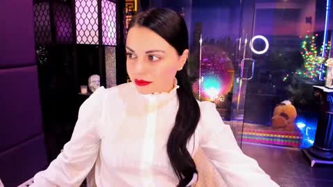 Snapshot of alma_pearl chatting on 14, 2, 2025 Alma online show from 14, 2, 2025
