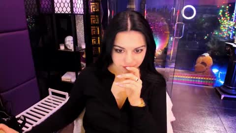 Snapshot of alma_pearl chatting on 27, 2, 2025 Alma online show from 27, 2, 2025
