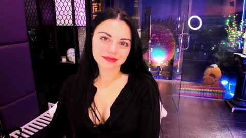 Snapshot of alma_pearl chatting on 11, 3, 2025 Alma online show from 11, 3, 2025