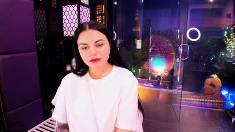 Snapshot of alma_pearl chatting on 12, 3, 2025 Alma online show from 12, 3, 2025