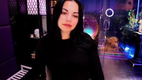 Snapshot of alma_pearl chatting on 24, 9, 2025 Alma online show from 24, 9, 2025
