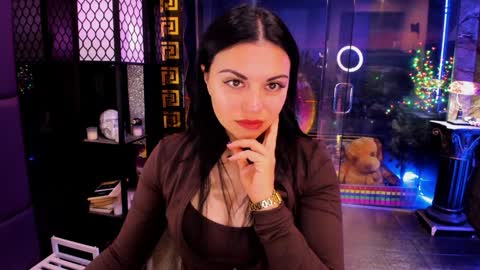 Snapshot of alma_pearl chatting on 25, 9, 2025 Alma online show from 25, 9, 2025