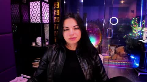 Snapshot of alma_pearl chatting on 10, 10, 2025 Alma online show from 10, 10, 2025