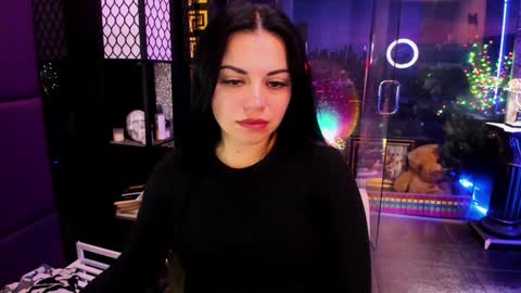 Snapshot of alma_pearl chatting on 18, 10, 2025 Alma online show from 18, 10, 2025