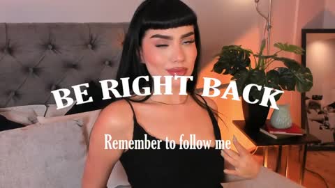 Mia online show from 31, 3, 2026