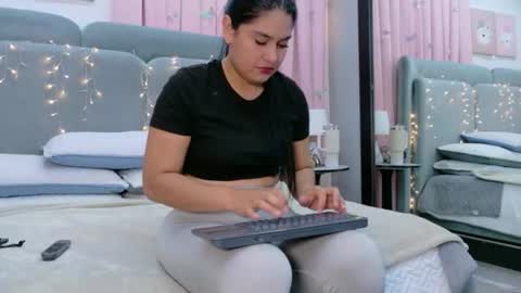 Snapshot of almarose_1 chatting on 15, 7, 2026 alma online show from 15, 7, 2026