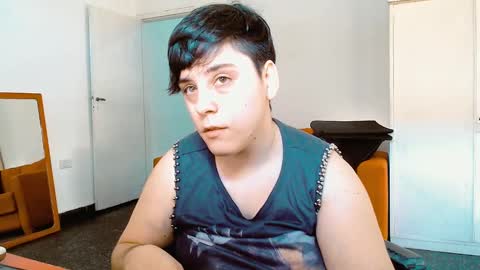 Snapshot of almondonwheels chatting on 10, 1, 2025 Almond online show from 10, 1, 2025