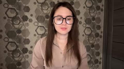 Snapshot of almostinnocent_ chatting on 26, 9, 2025 Anna online show from 26, 9, 2025