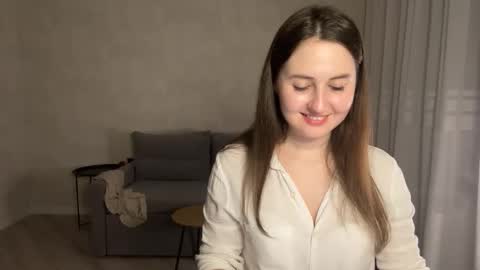 Snapshot of almostinnocent_ chatting on 17, 10, 2025 Anna online show from 17, 10, 2025