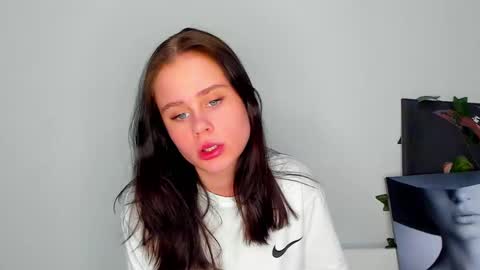 molly online show from 23, 1, 2025