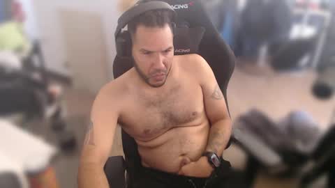 simplyfaded online show from 16, 1, 2025