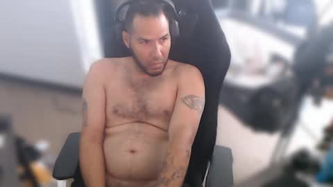 simplyfaded online show from 2, 3, 2025