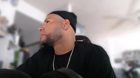 simplyfaded online show from 17, 10, 2025