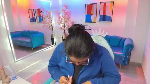 Alondra  online show from 26, 11, 2025