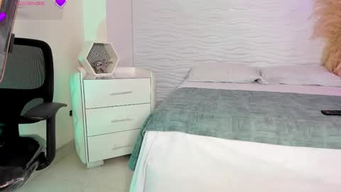 ALONDRA CUTE online show from 13, 4, 2026