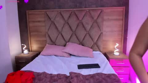 ALONDRA CUTE online show from 1, 5, 2026