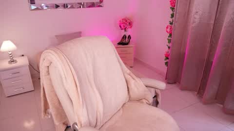 Alondra online show from 18, 2, 2025