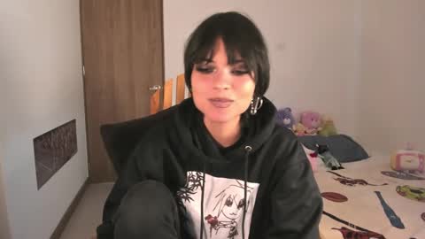 Snapshot of alone_together_ chatting on 20, 1, 2025 luca or garu D online show from 20, 1, 2025