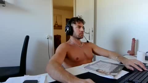 alphah_hunk online show from 8, 4, 2026
