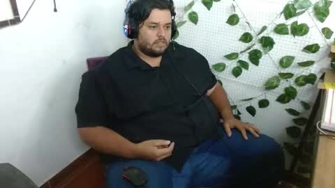 Snapshot of altairstudiosboy chatting on 11, 10, 2025 Jhosep online show from 11, 10, 2025