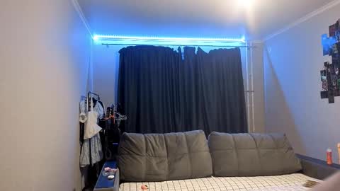 May online show from 26, 11, 2025