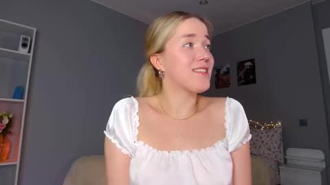 Amelia NEXT STREAM  online show from 28, 2, 2025