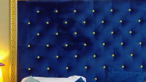 Alura Jenson online show from 15, 9, 2025