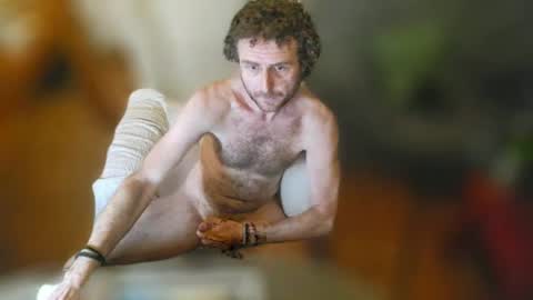 Snapshot of alvarooo1111 chatting on 20, 10, 2025 Balearicsex11 online show from 20, 10, 2025