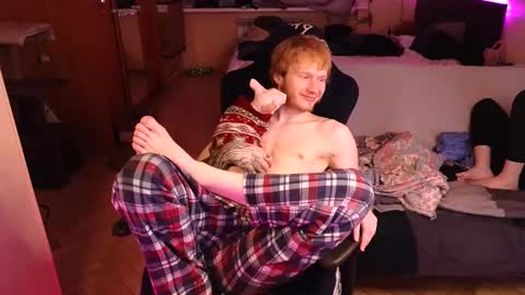 Snapshot of alvin__main chatting on 9, 2, 2025 Alvin Puska -- online show from 9, 2, 2025