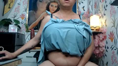 SARAHEYHEYHUGECOCK online show from 10, 2, 2025