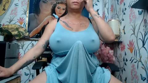 SARAHEYHEYHUGECOCK online show from 5, 3, 2025