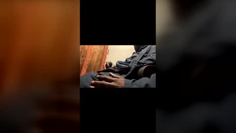 Snapshot of alwayshorny240177 chatting on 1, 12, 2025 alwayshorny240177 online show from 1, 12, 2025