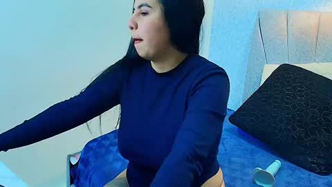   A L Y  online show from 16, 9, 2025