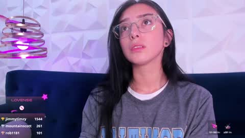 sopie online show from 3, 2, 2025