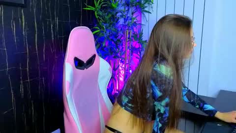 Alyse online show from 2, 10, 2025