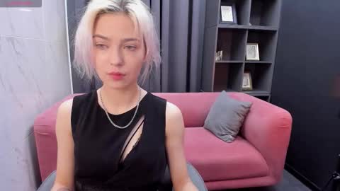Snapshot of alysiasun chatting on 3, 10, 2025 Alysia online show from 3, 10, 2025