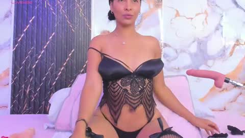 alyson__a online show from 22, 11, 2025