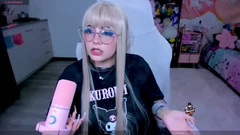  . Monday to Saturday at 10pm and 6am Colombia time online show from 18, 4, 2026