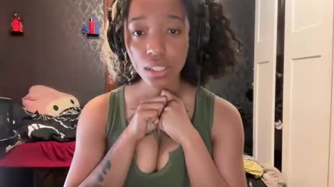 Alyx  online show from 13, 7, 2026