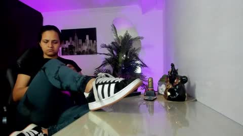 anny online show from 22, 9, 2025