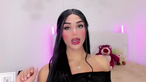 Snapshot of amal_baddel_ chatting on 26, 10, 2025 amal_baddel_ online show from 26, 10, 2025