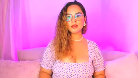 Snapshot of amalia_bennet chatting on 6, 3, 2025 amalia bennet online show from 6, 3, 2025