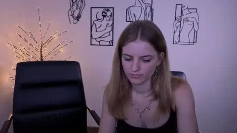 Snapshot of amalialowell chatting on 10, 7, 2026 Amalia online show from 10, 7, 2026