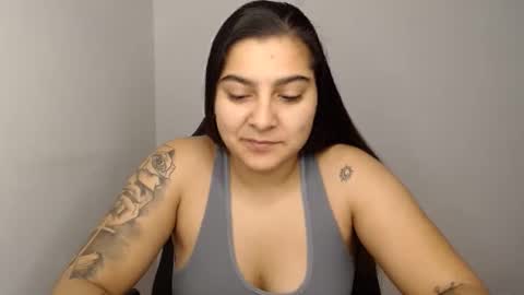 The queen of the biceps  online show from 4, 1, 2025