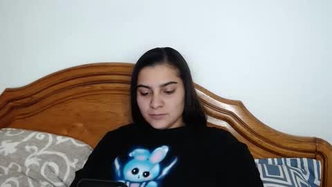 The queen of the biceps  online show from 4, 4, 2026