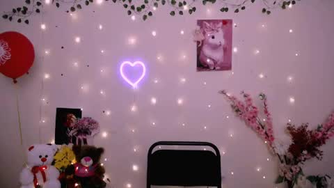 amanda_bright_ online show from 9, 4, 2026