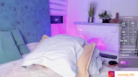 amandajoness  online show from 15, 1, 2025