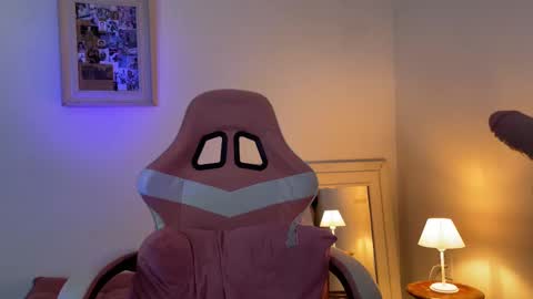 Amandha online show from 9, 11, 2025