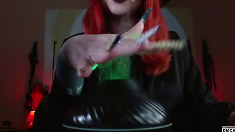 Snapshot of amanita__pantherina chatting on 18, 12, 2024 Goddess Amanita online show from 18, 12, 2024