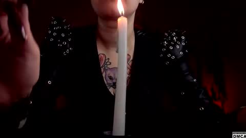 Snapshot of amanita__pantherina chatting on 11, 11, 2025 Goddess Amanita online show from 11, 11, 2025